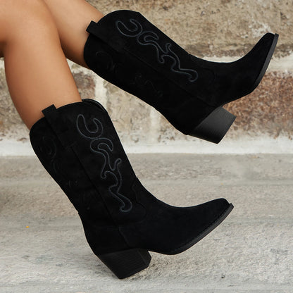 Women's slip-on women's boots, classic elegant retro style, embroidered design western boots