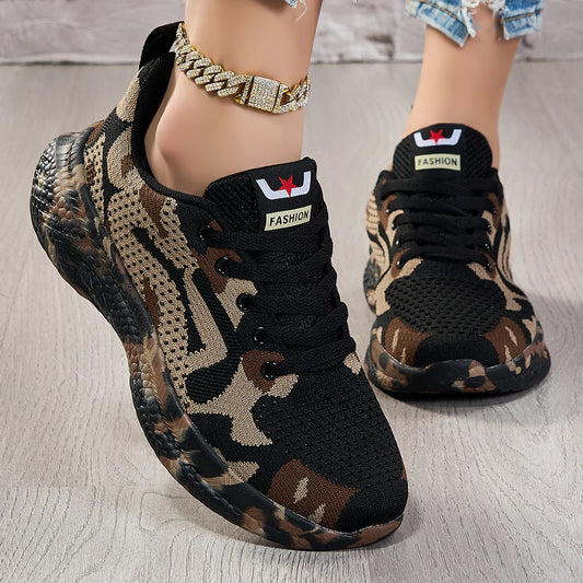 2025 Summer Men's and Women's New Mesh Breathable Shoes